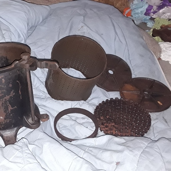 COPY - Vintage Sausage Stuffer or Cider Press - Picture 2 of 2